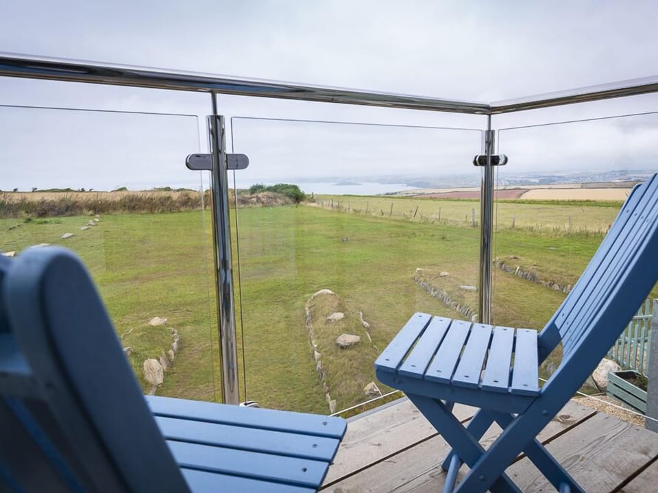 Cottage | Balcony