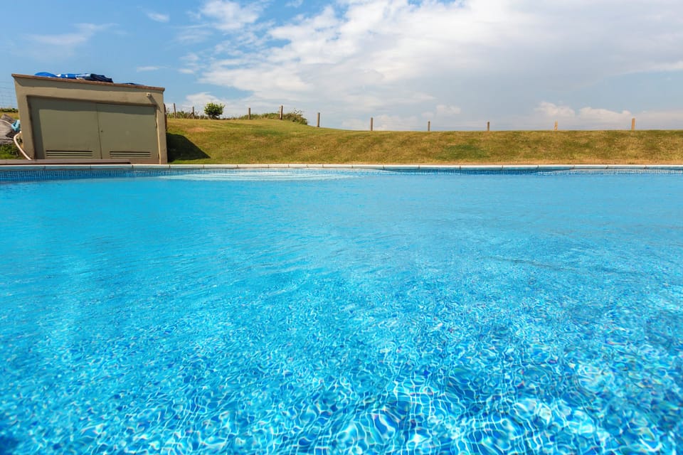 Cottage | Pool | Outdoor pool