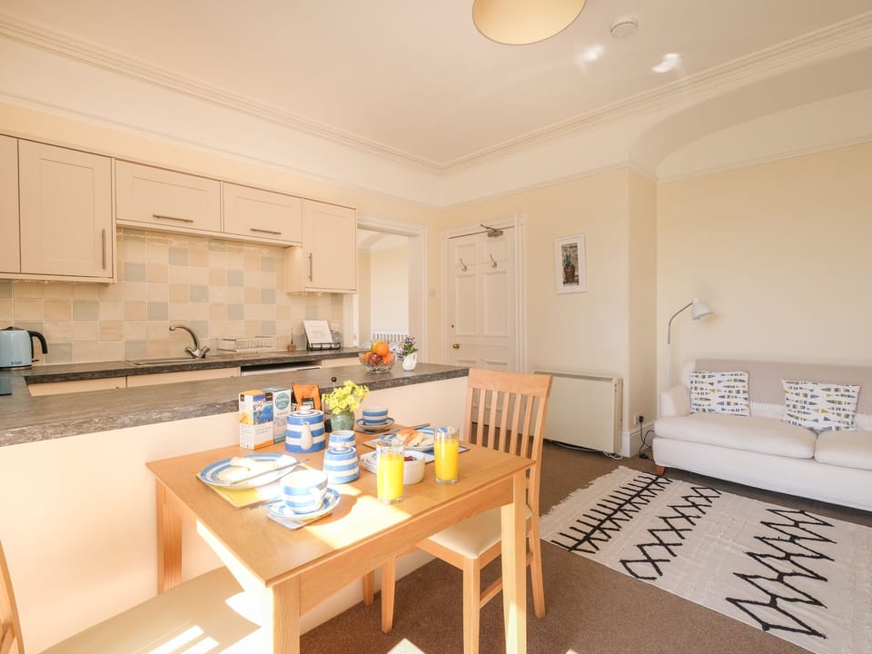 Cottage | Interior