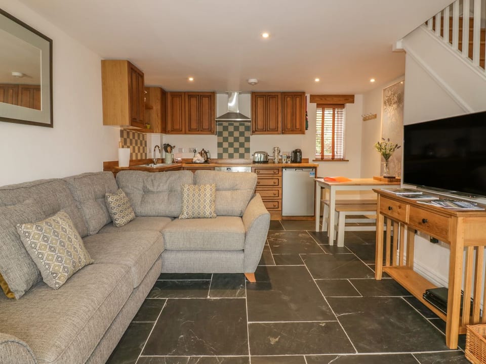 Cottage | Living room | TV