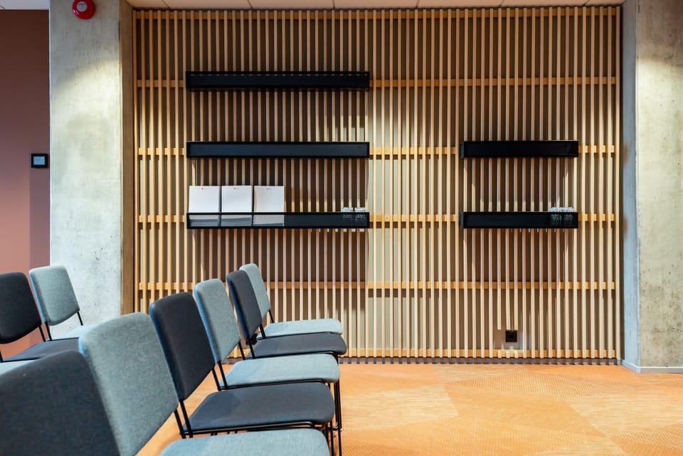 Meeting facility