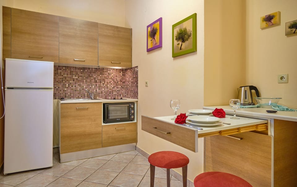 Chrismos Luxury Suites 1A Apraos Corfu Kitchen