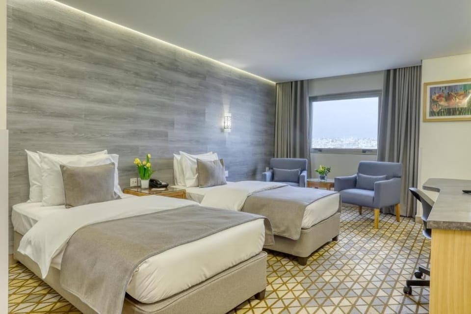 Superior Twin Room | Hypo-allergenic bedding available, minibar, in-room safe, desk
