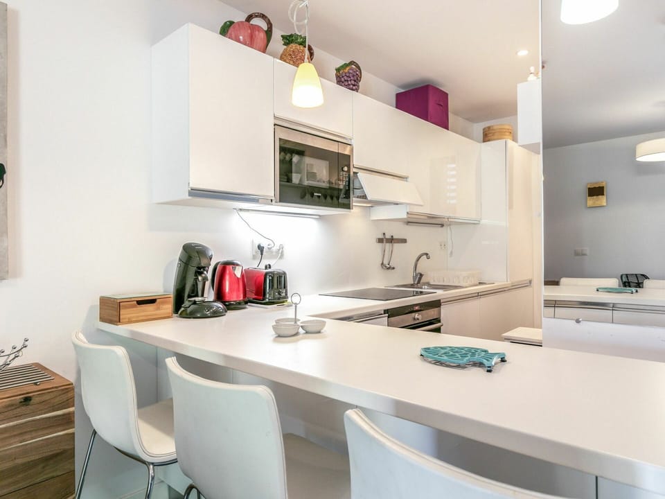 Cabinetry, Kitchen Sink, Furniture, Countertop, White, Sink, Tap, Kitchen, Lighting, Interior Design