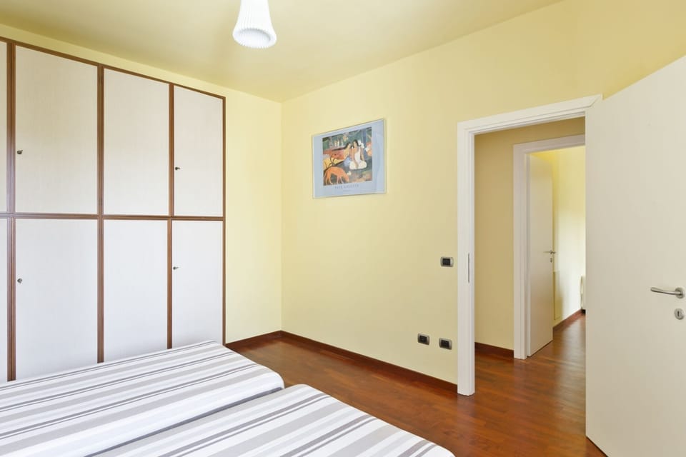 City Room, 2 Bedrooms | 2 bedrooms, premium bedding, down comforters, individually decorated