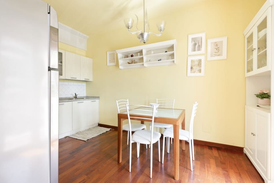 City Room, 2 Bedrooms | In-room dining