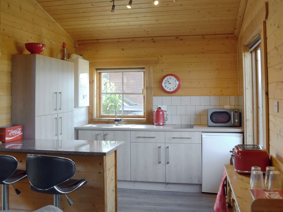 Kitchen | Baytree Lodge - Sandbank Lodges, Melbourne, near Derby