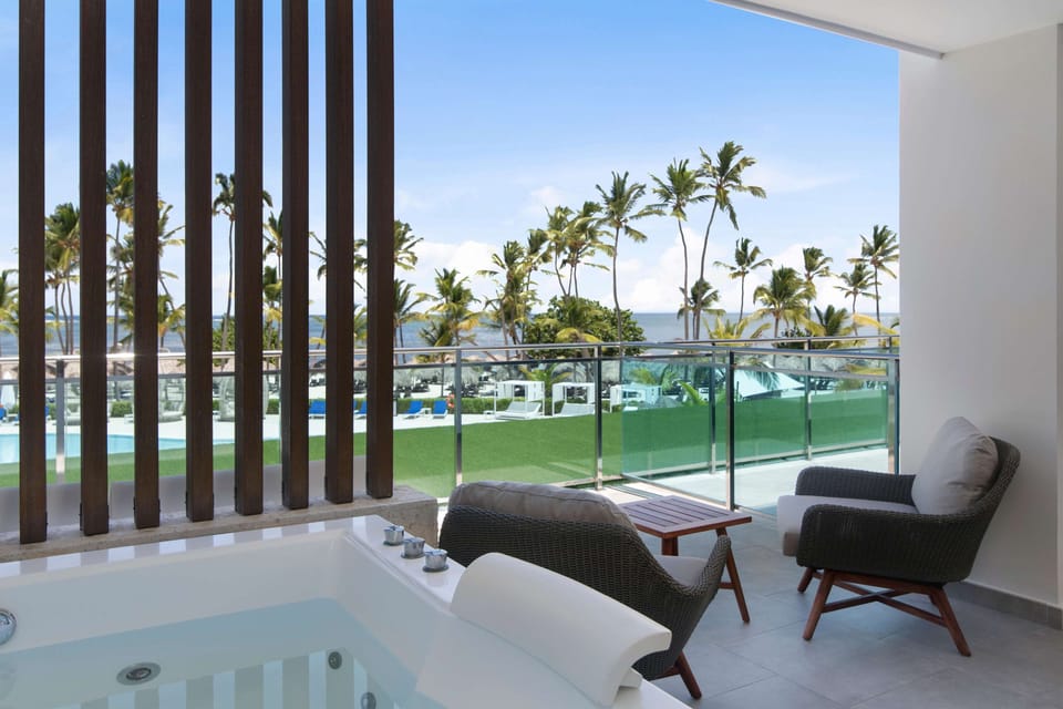 Premium Suite, Hot Tub, Oceanfront | View from room