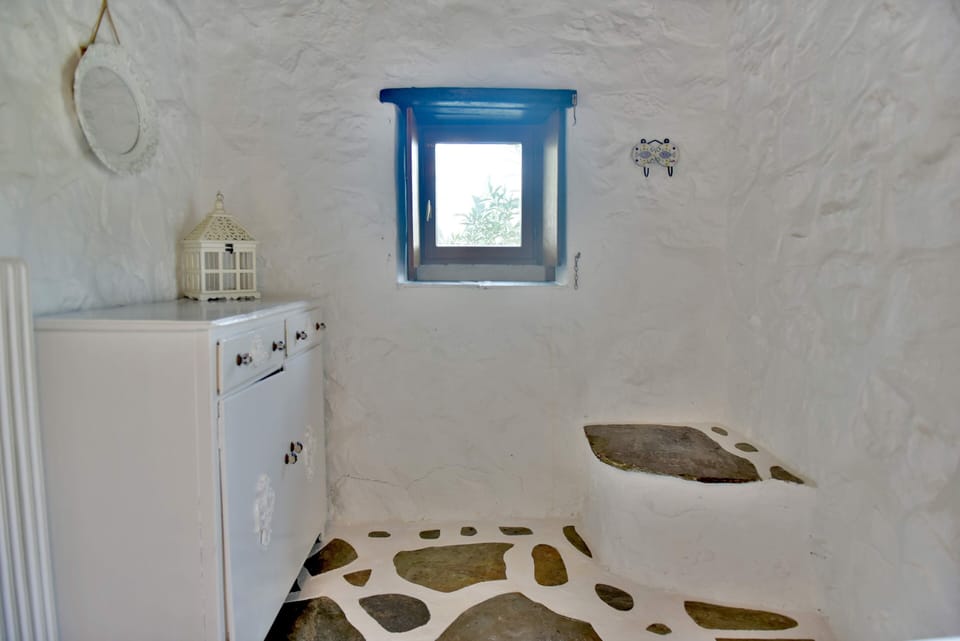 Single bedroom (4)