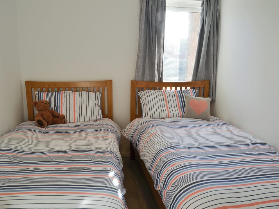 Twin bedroom | Spring Tides, Beadnell