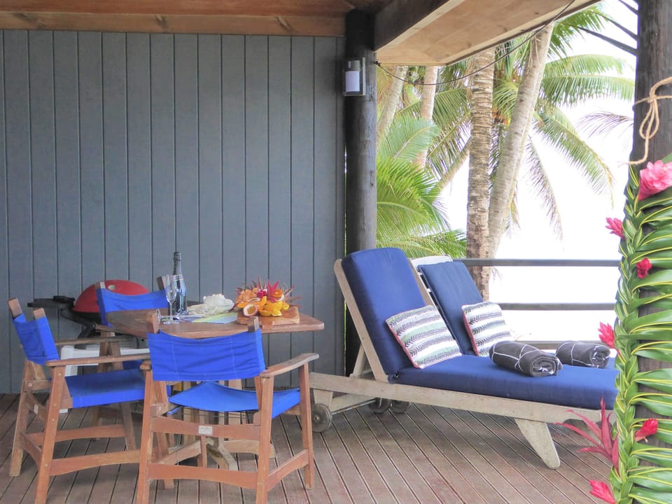 outside furniture, BBQ, sun loungers all to enjoy