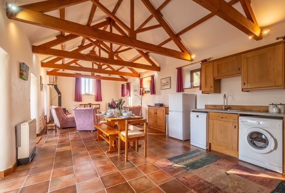 Church Close Cottage, Cusgarne. Ground floor: Open plan living area