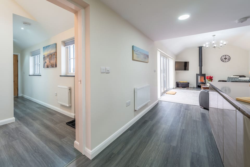Sunnyside Barn, Truro. Ground floor: Hallway