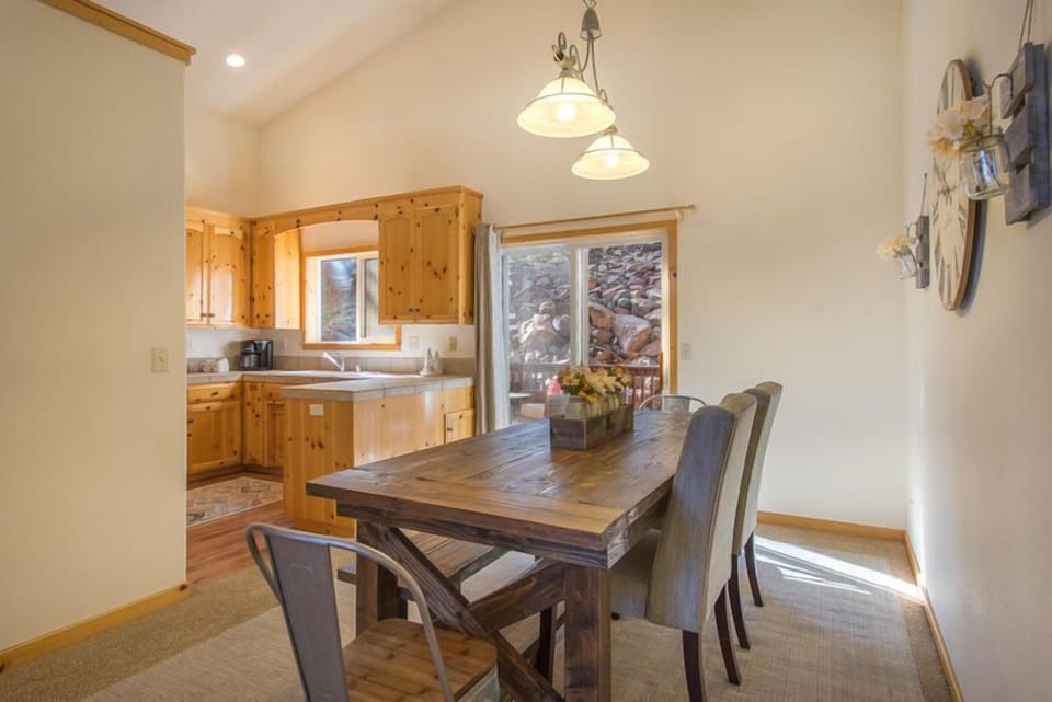 Dining Room looking towards Kitchen