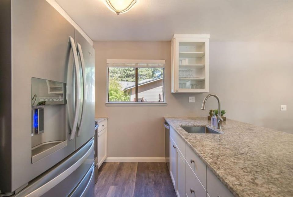 Kitchen view 3