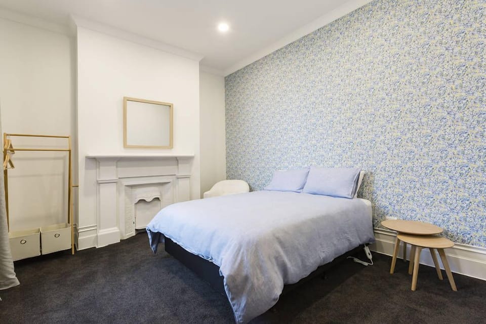 House | 5 bedrooms, iron/ironing board, free WiFi, bed sheets