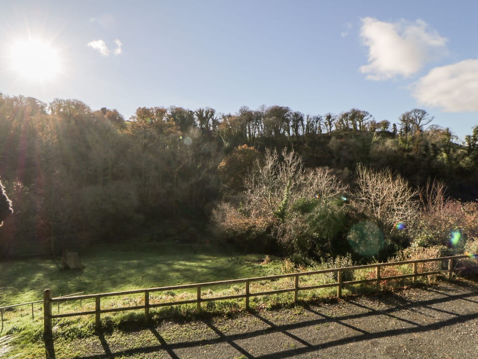Cottage | Property grounds