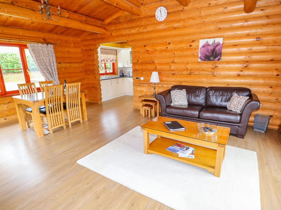 Cottage | Living area | TV, DVD player