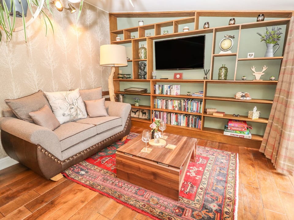 Cottage | Living room | TV