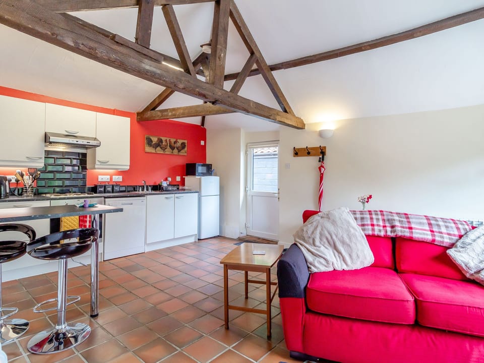 Cottage | Private kitchen | Fridge, microwave, stovetop, dishwasher