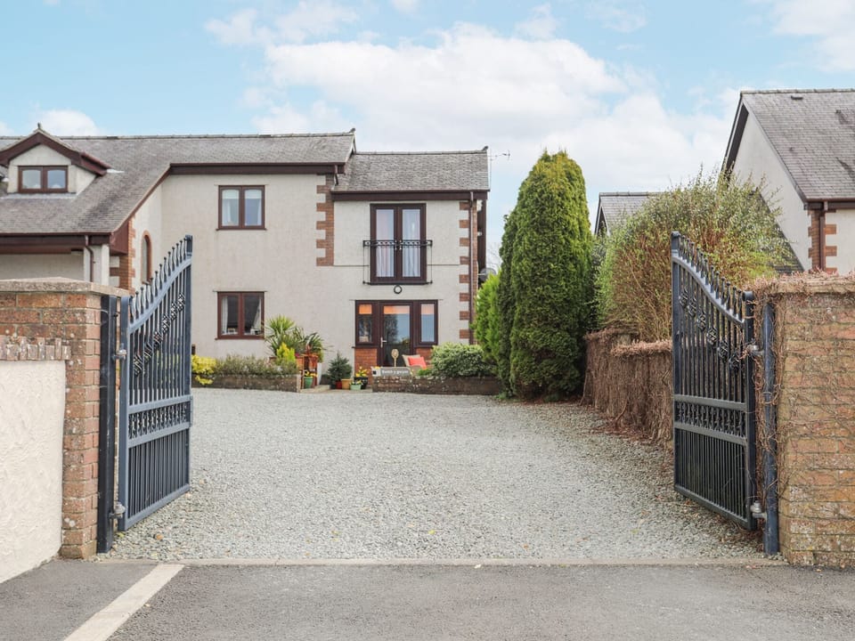 Cottage | Exterior