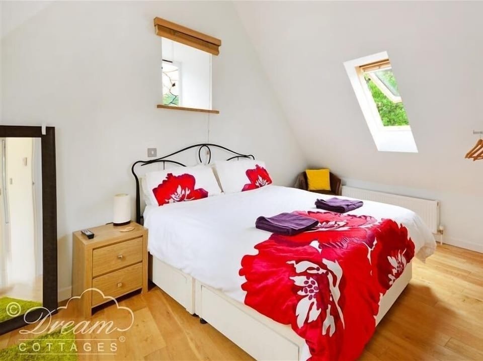 Fossil Barn Cottage in Weymouth