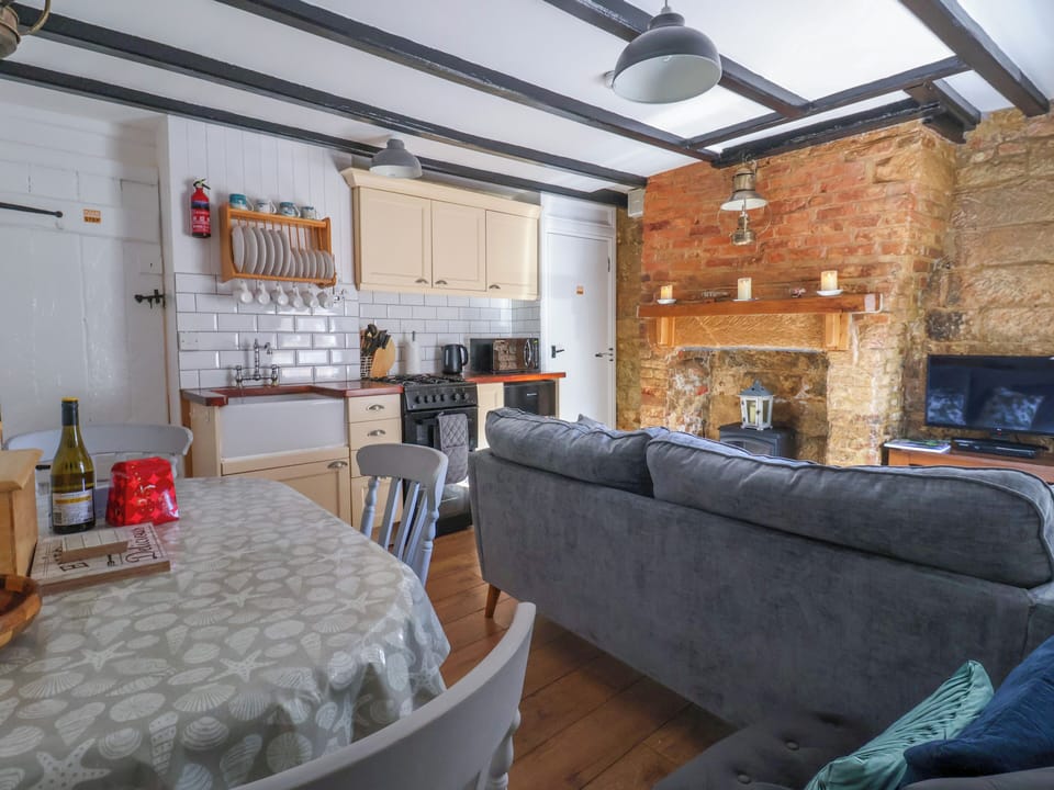 Cottage | Interior