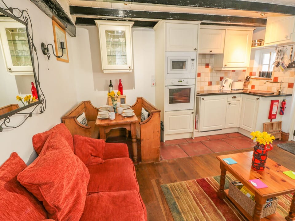Cottage | Interior