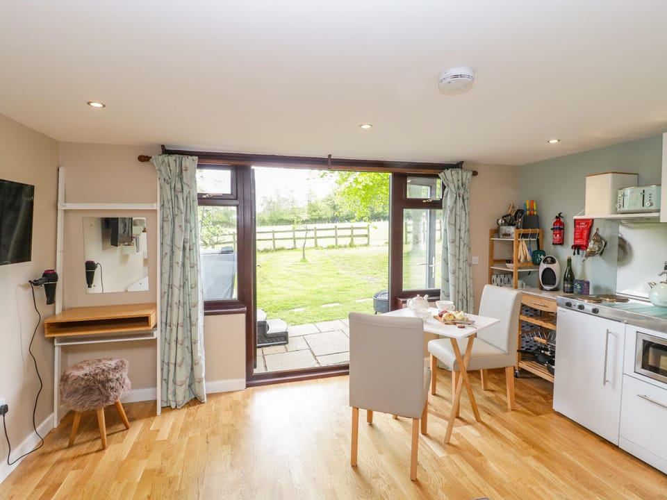 Cottage | Living room | TV