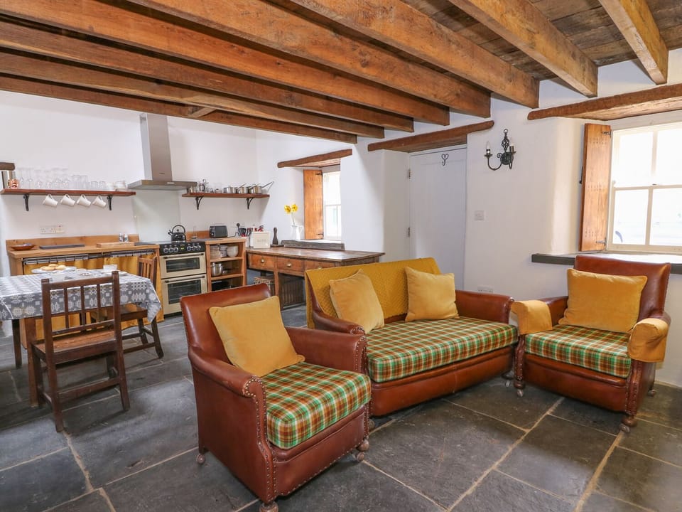 Cottage | Interior