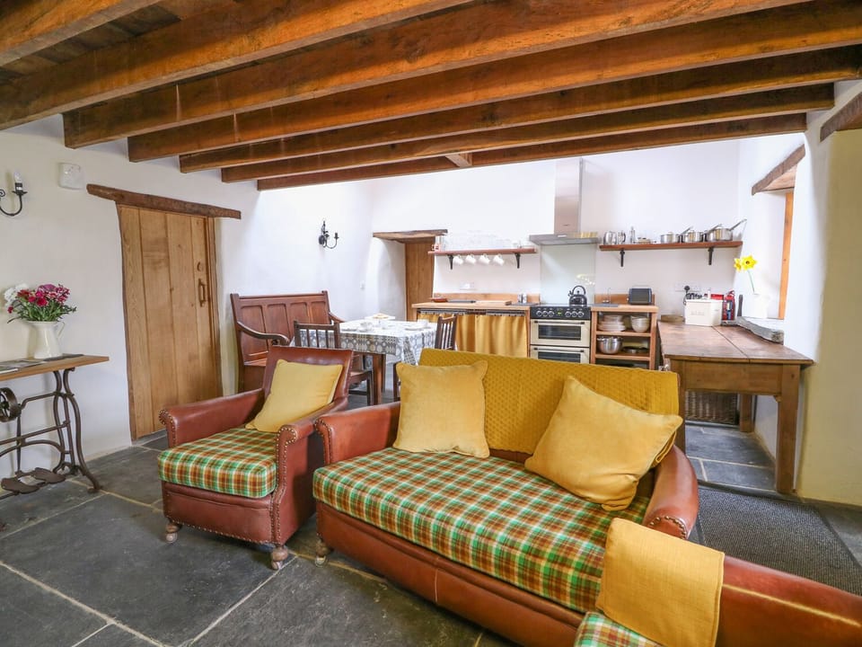 Cottage | Interior