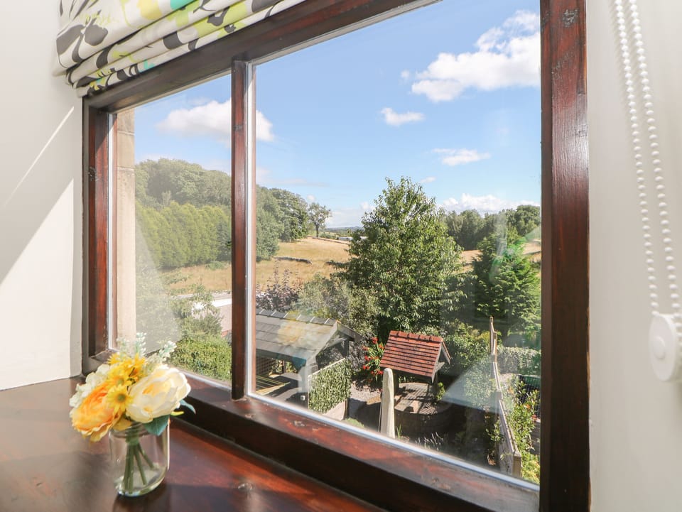 Cottage | 2 bedrooms, individually decorated, individually furnished, free WiFi
