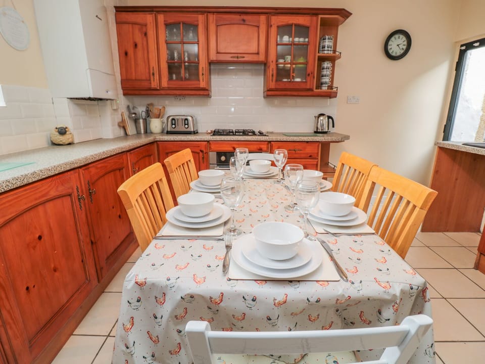 Cottage | Interior
