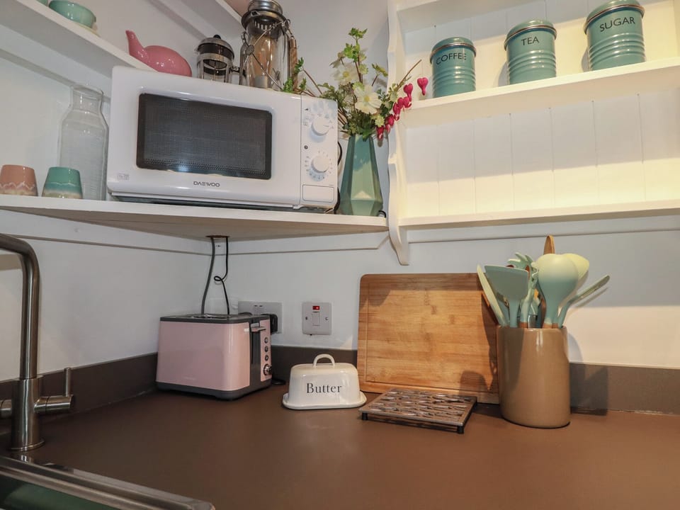 Cottage | Interior