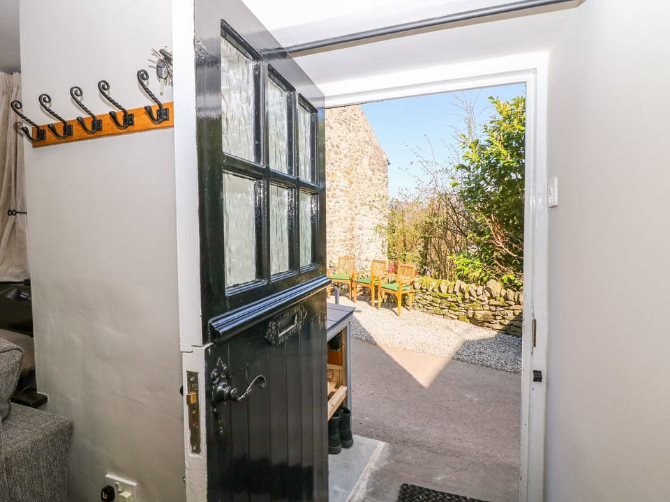 Cottage | Interior