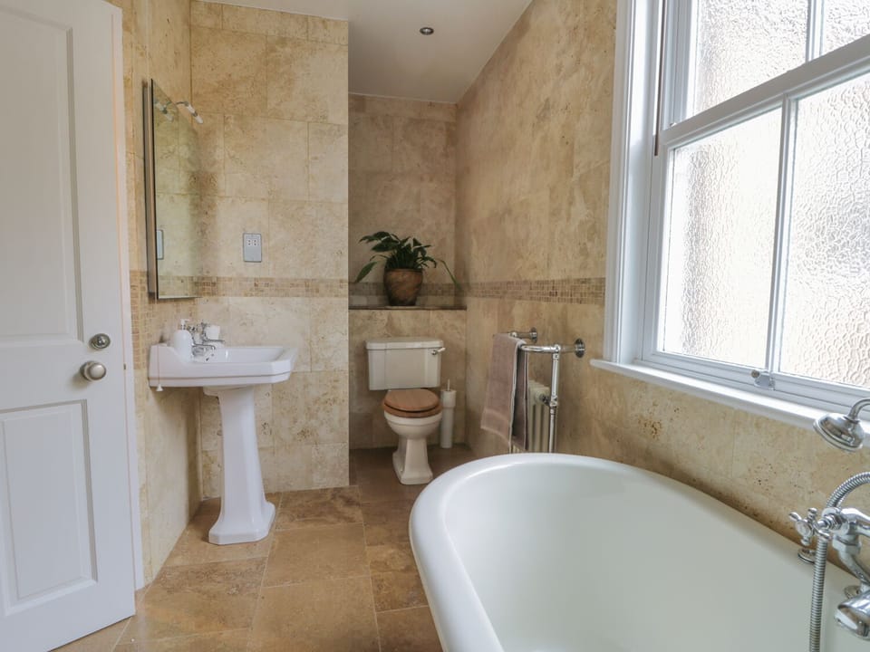 8 Wilton Road Cottage in England