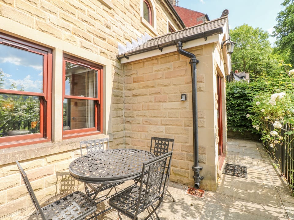 Cottage | Outdoor dining