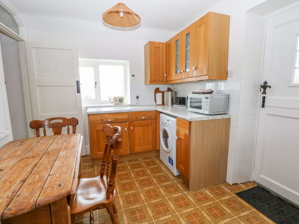 Cottage | Interior