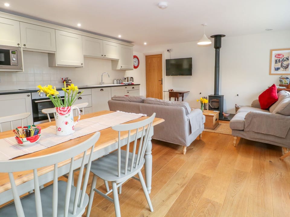 Cottage | Interior
