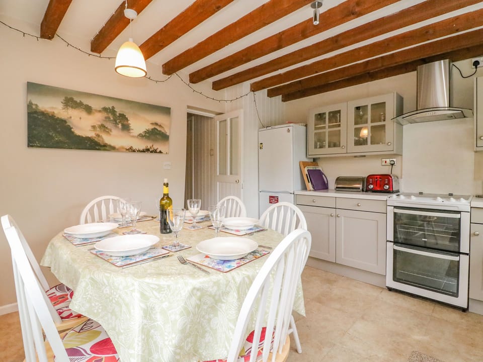 Cottage | Interior