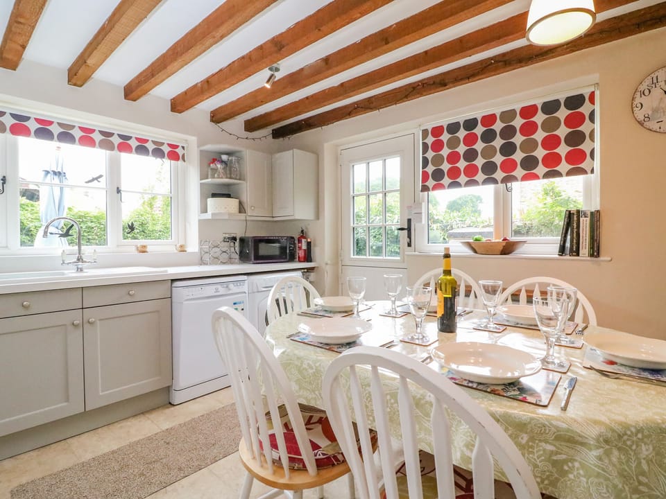 Cottage | Interior