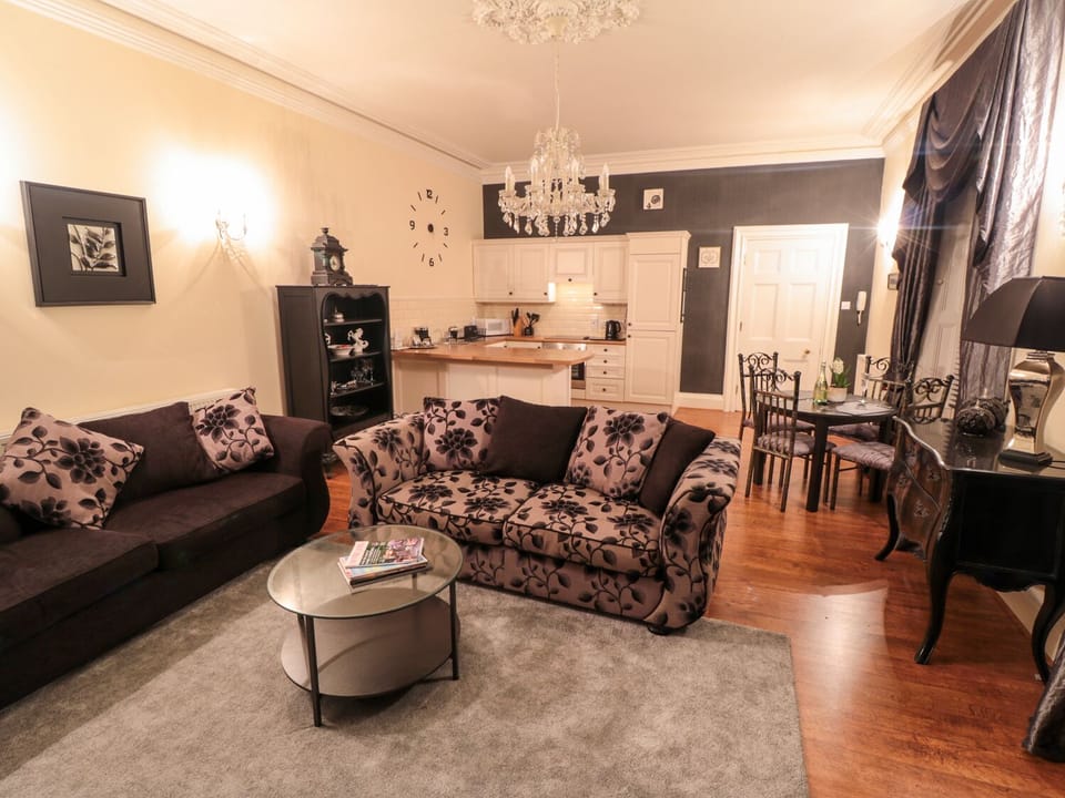 Cottage | Interior