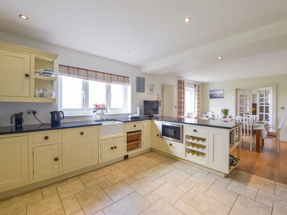 Cottage | Interior