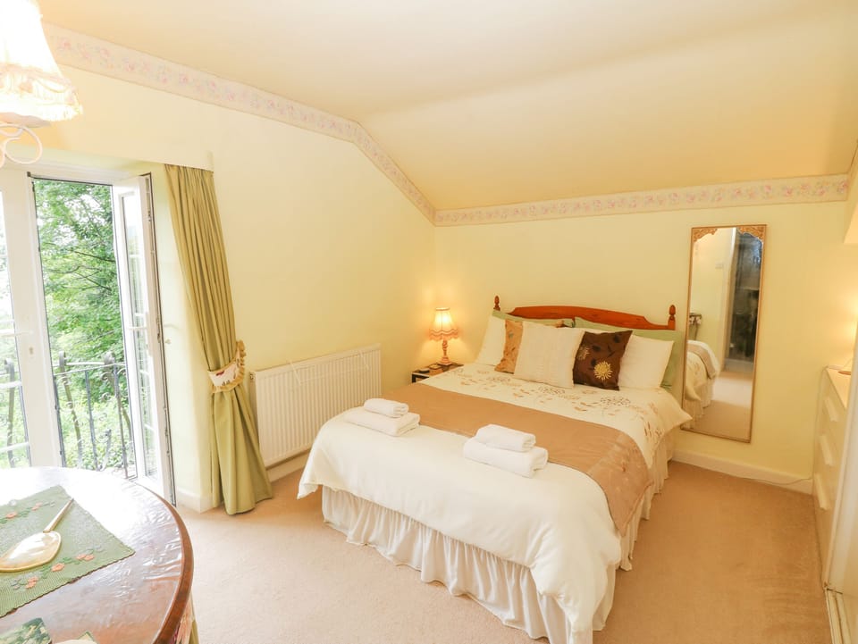 Cottage | Interior