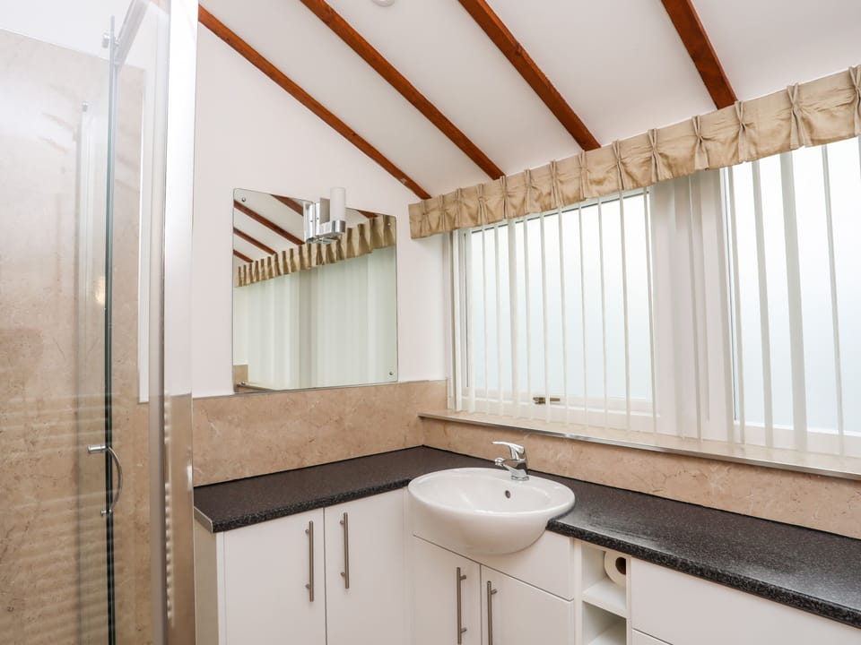 Tyn Towyn - Ty Glas Golau Cottage in Trearddur Bay