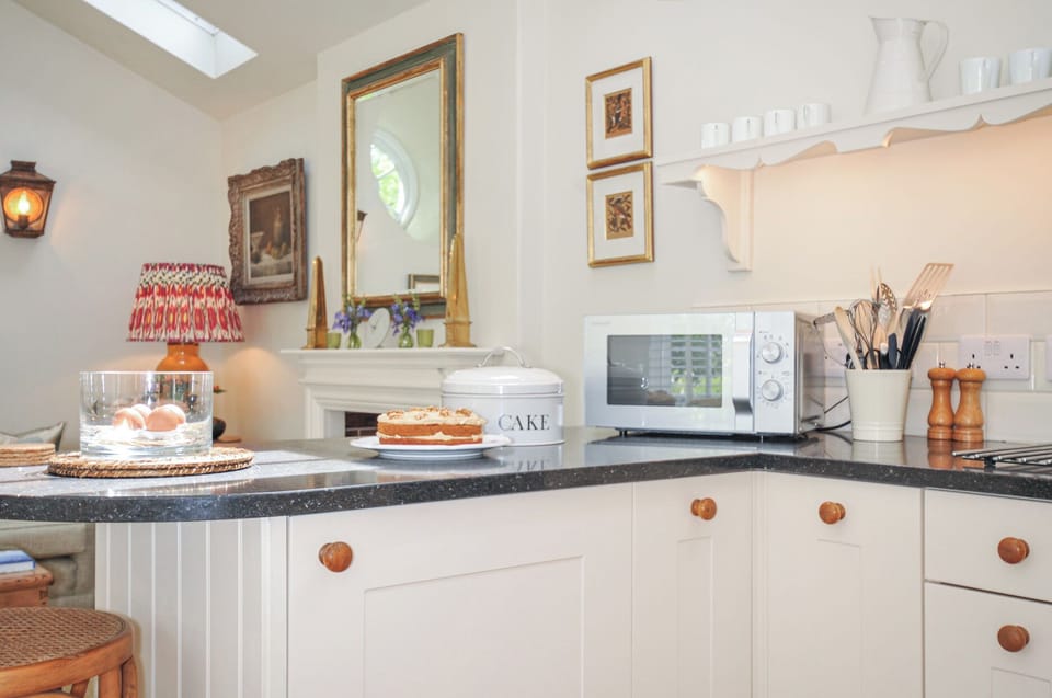 Cottage | Interior