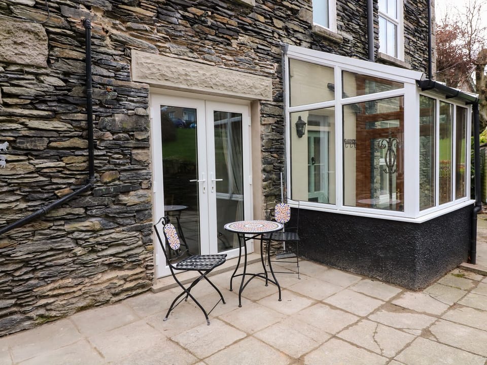 Cottage | Balcony