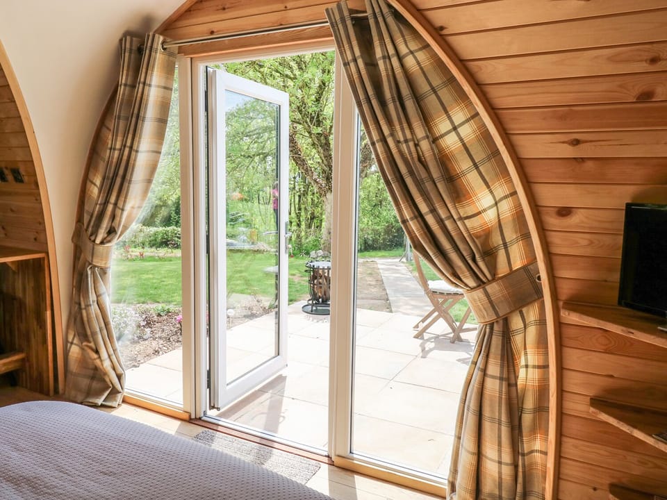 Cottage | 1 bedroom, individually decorated, individually furnished, free WiFi