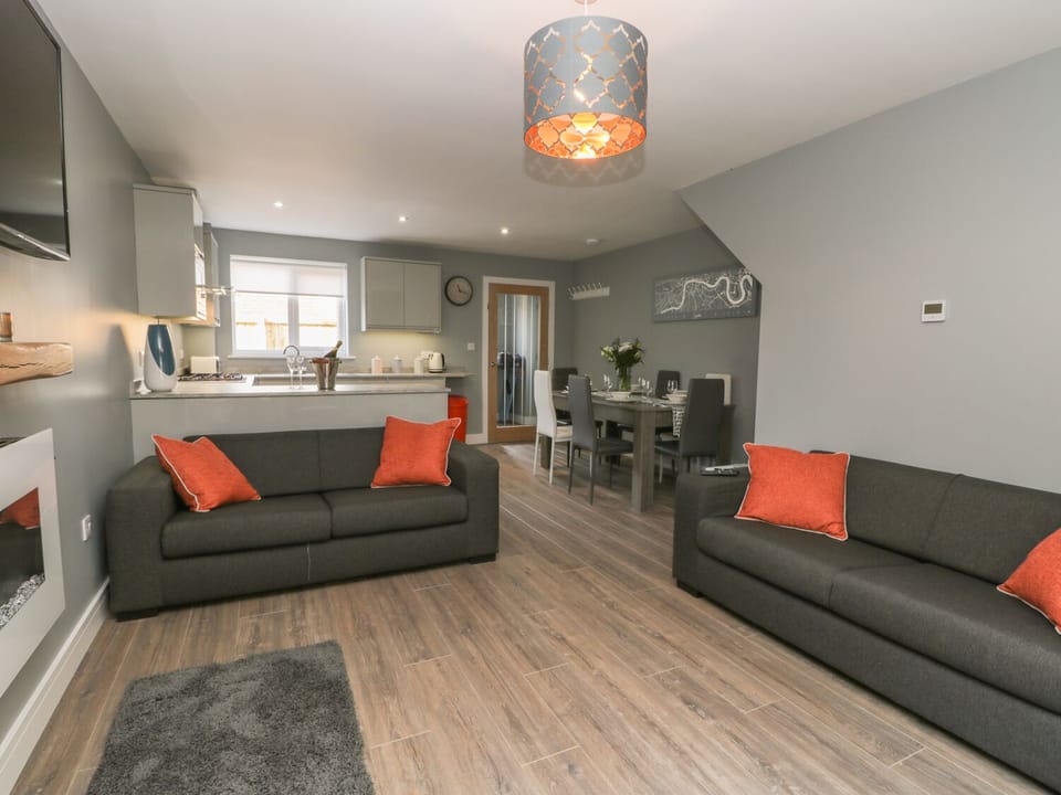 Cottage | Living area | TV, DVD player