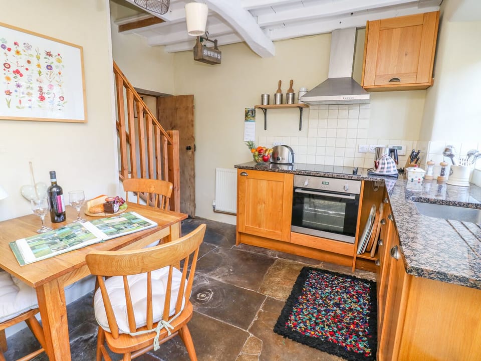 Cottage | Interior